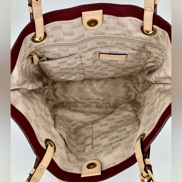 MICHAEL KORS Burgundy Jet Set Tote *Like New* - Picture 10 of 13